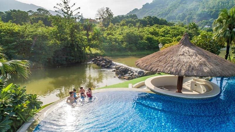 Hồ bơi ngoài trời tiện ích nội khu tại Xanh Villas Resort